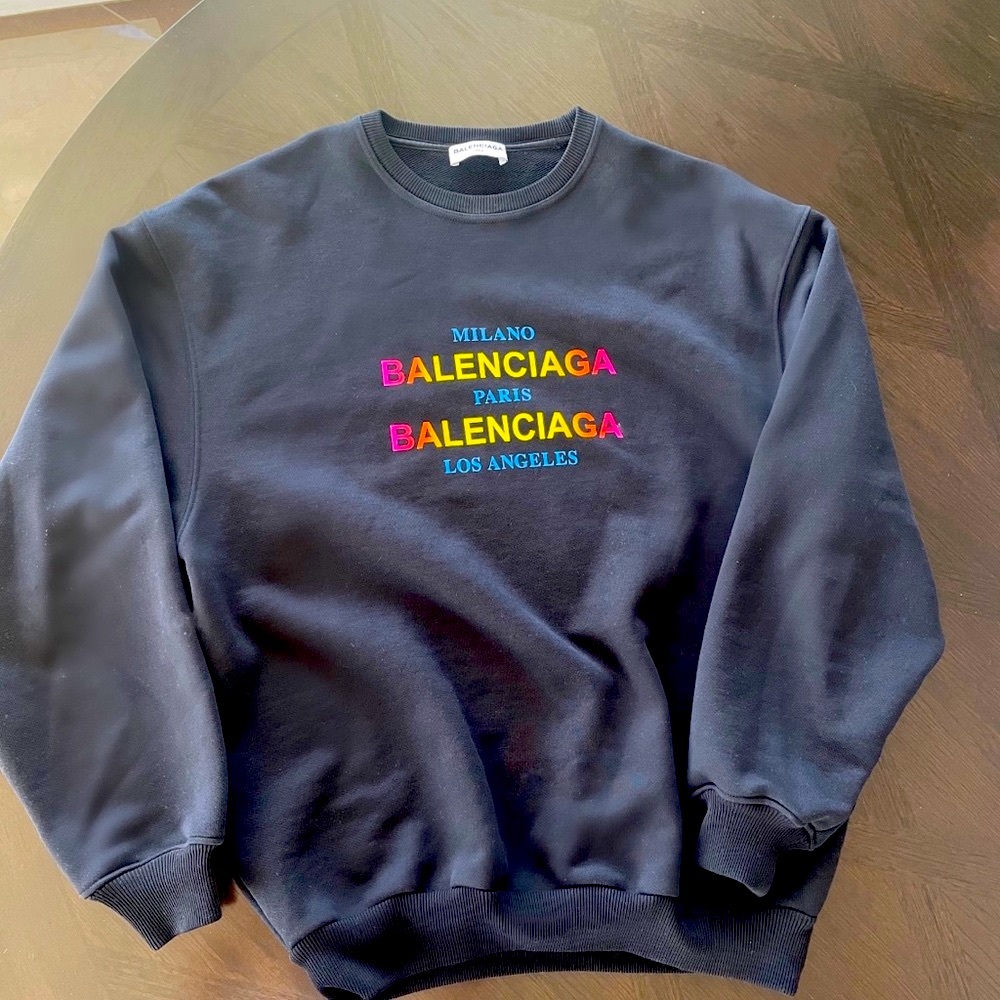 BALENCIAGA sweatshirt 🖤🖤🖤